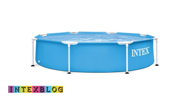 استخر پیش ساخته در خانه