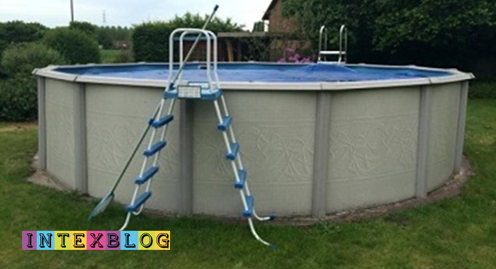 استخر های سازه بهتر است یا پیش ساخته ؟